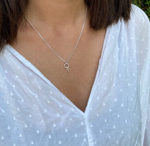WOMAN POWER mini necklace