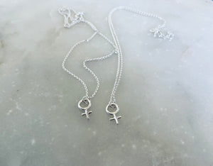 WOMAN POWER mini necklace