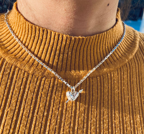 AMOUR necklace