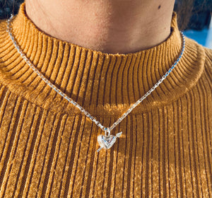 AMOUR necklace
